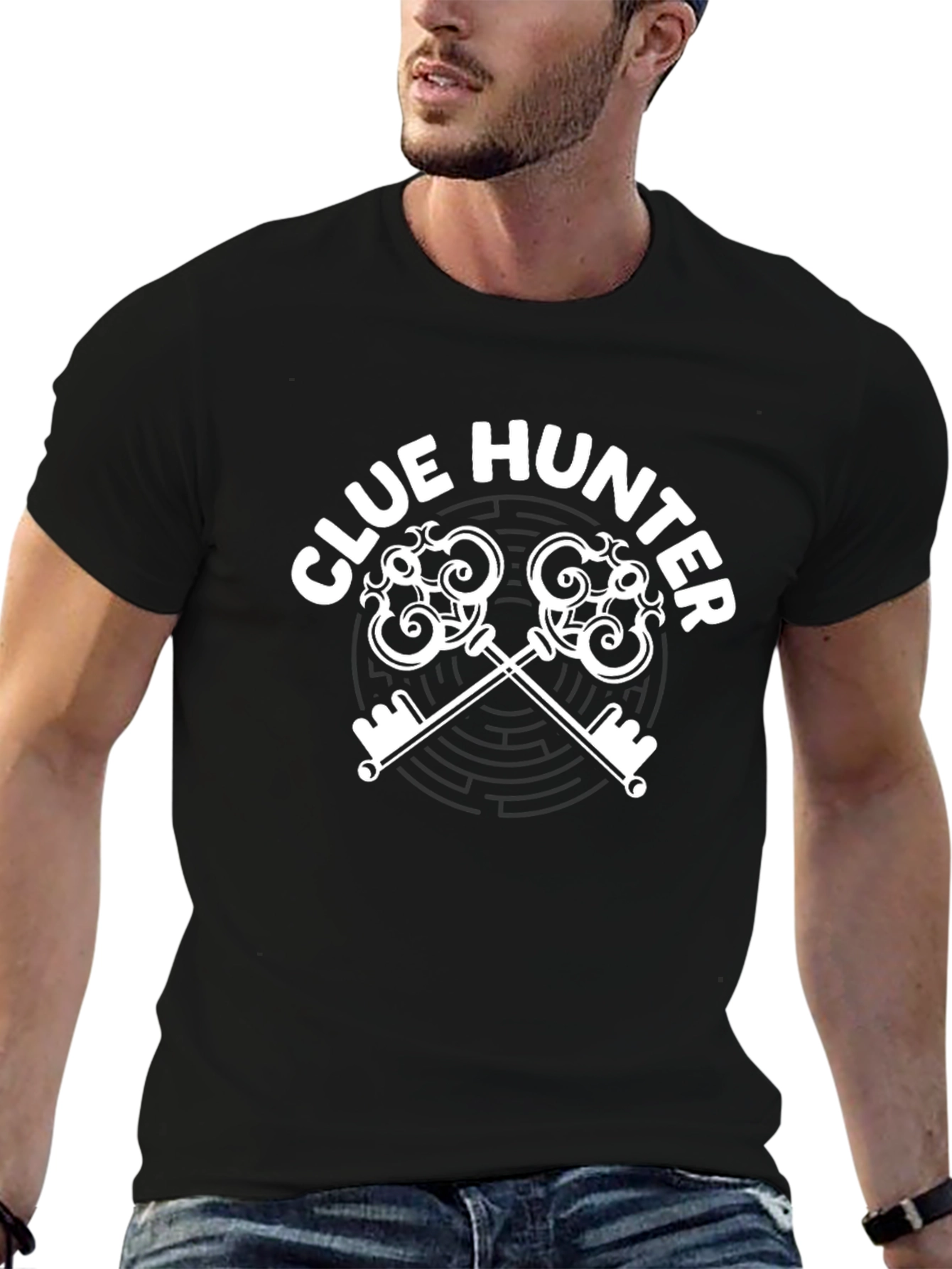 Camiseta Negra Clue Hunter con Diseño de Llaves