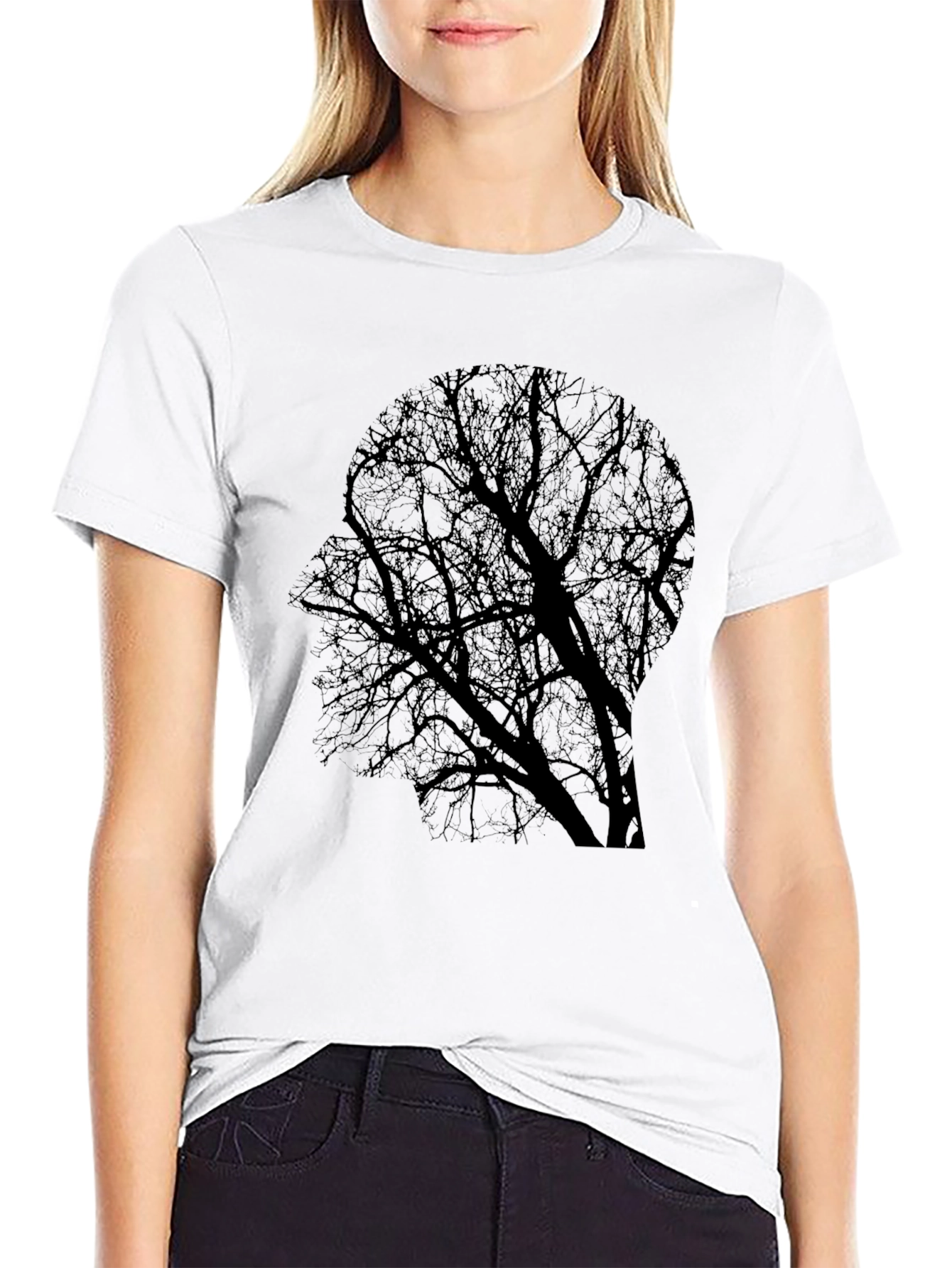 Camiseta Negra con Diseño de Árbol en Silueta Humana