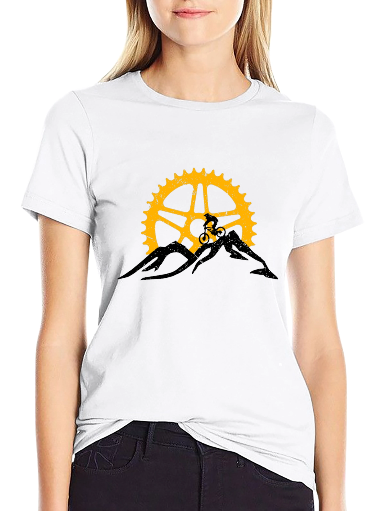 Camiseta Negra con Diseño de Bicicleta de Montaña