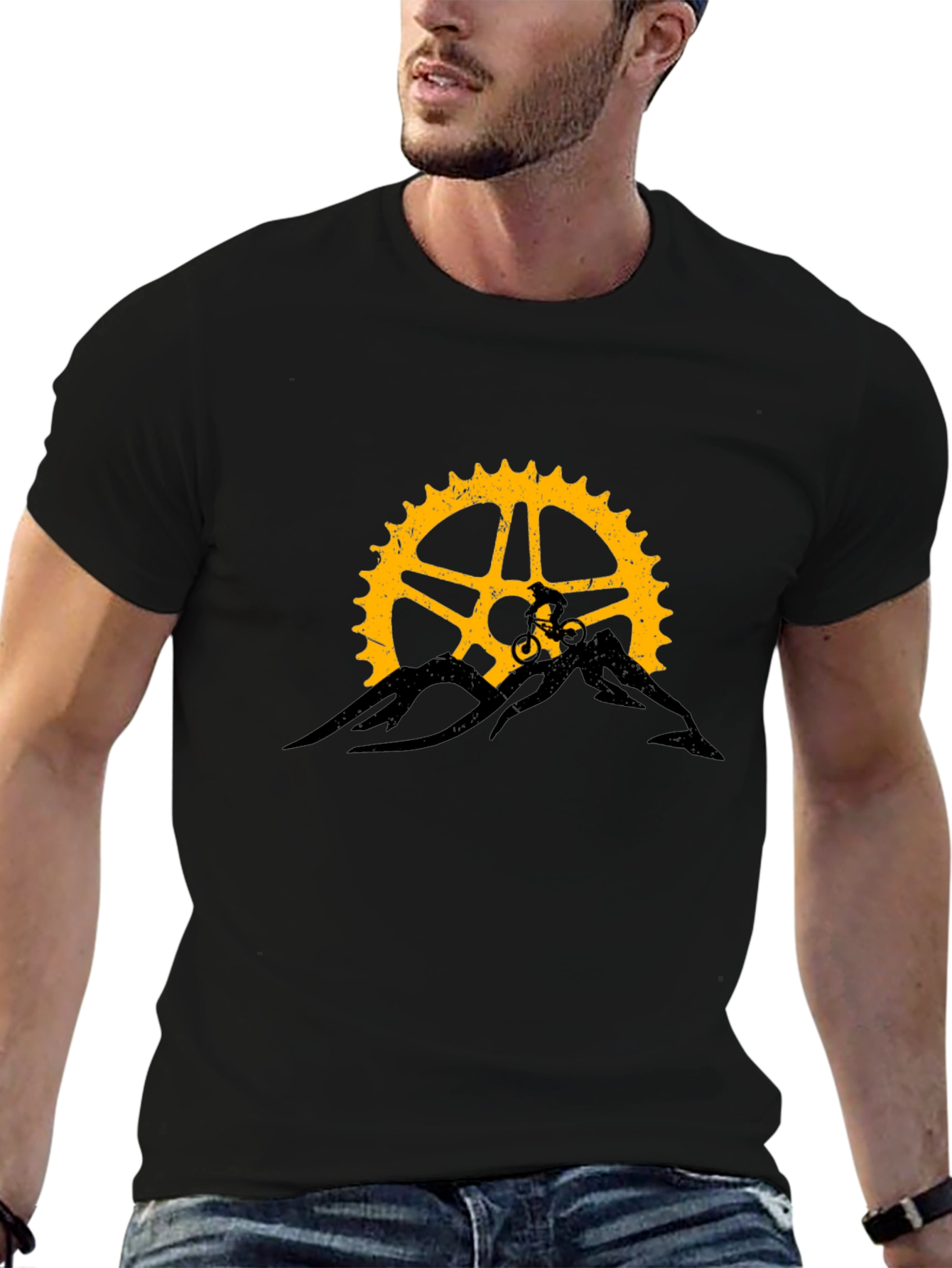 Camiseta Negra con Diseño de Bicicleta de Montaña