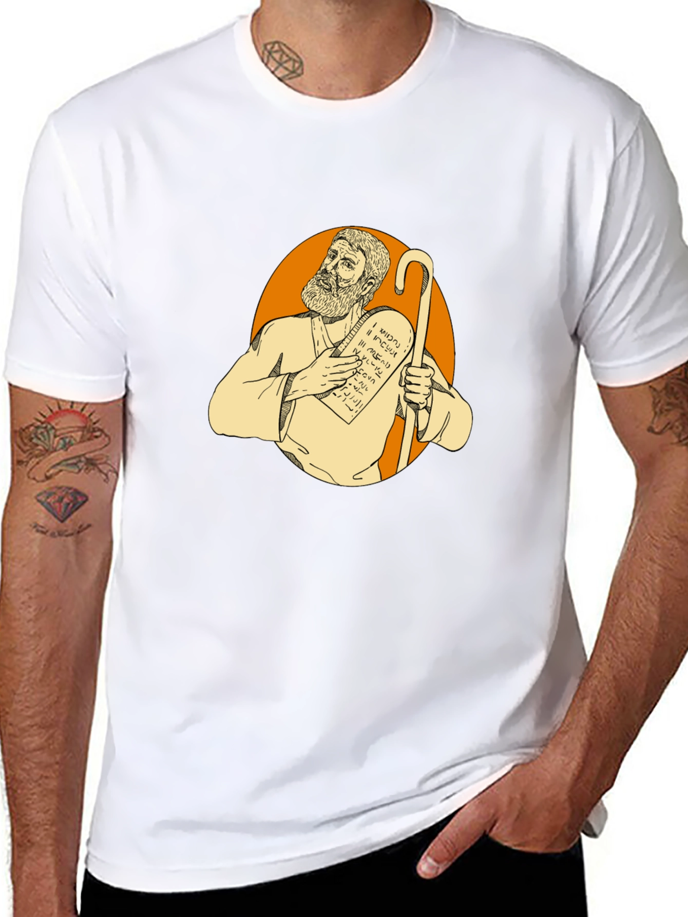 Camiseta Negra con Diseño de Moisés