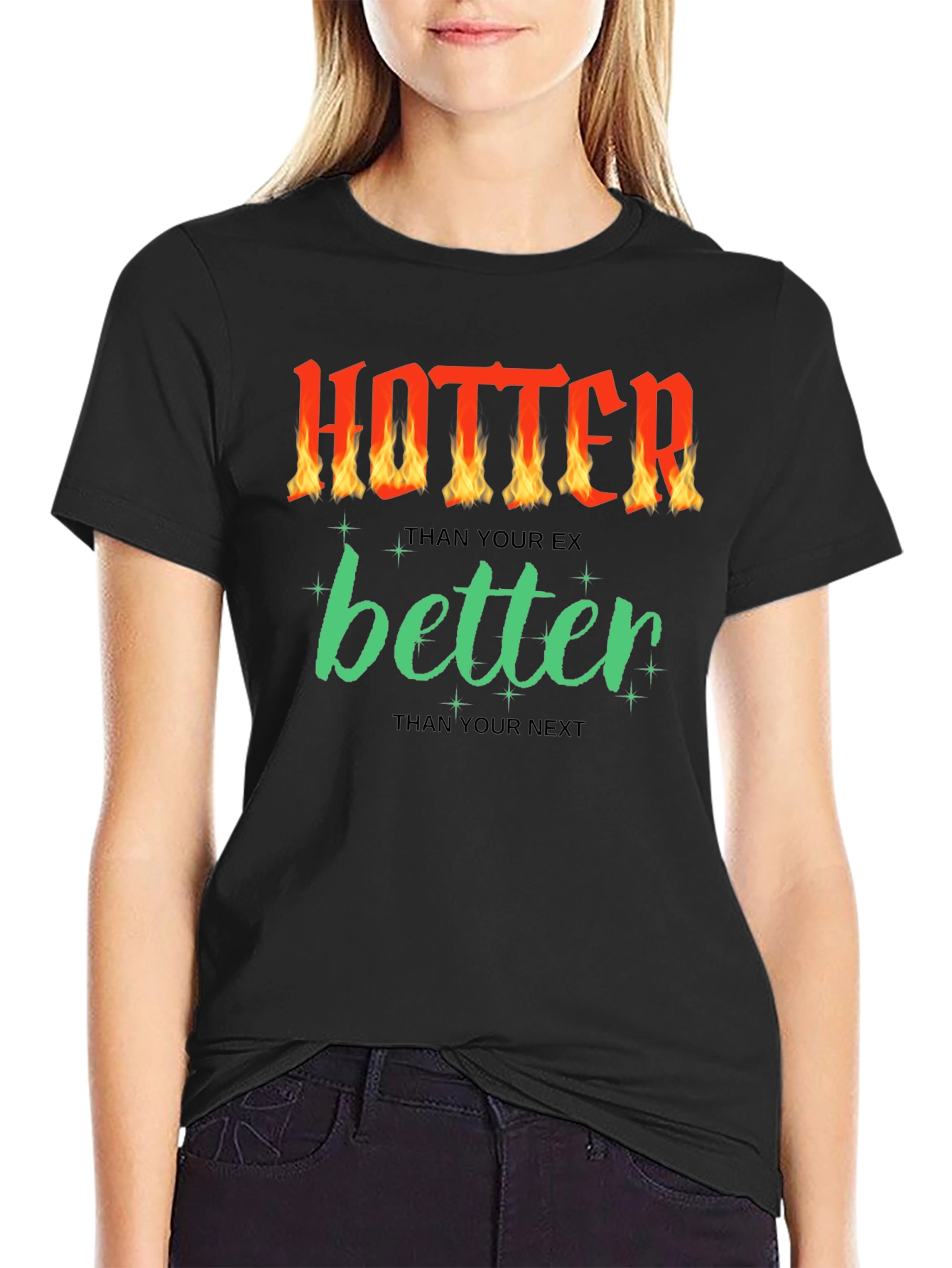 Camiseta Negra con Diseño Divertido Hotter Better