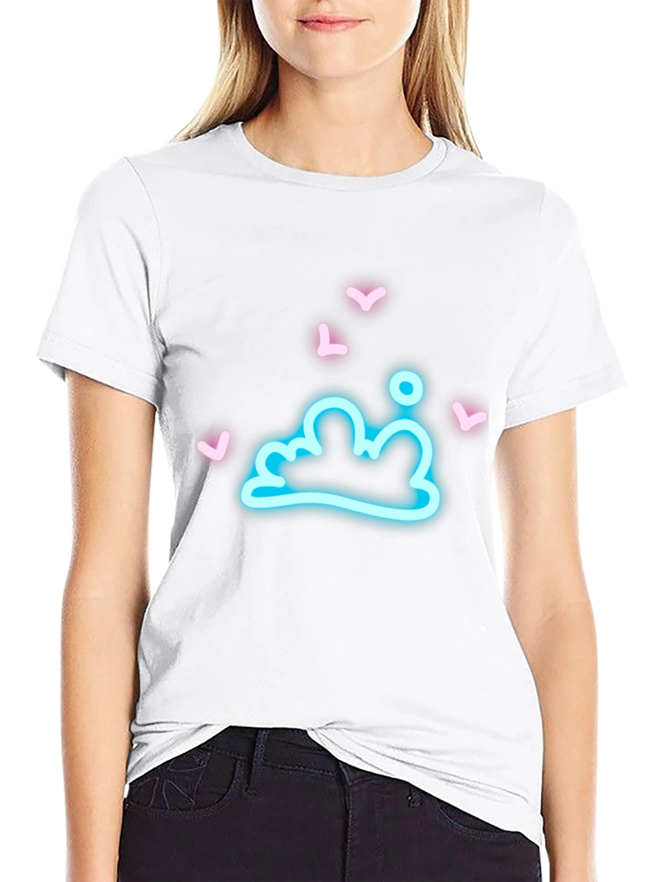 Camiseta Negra con Diseño Nubes Neón