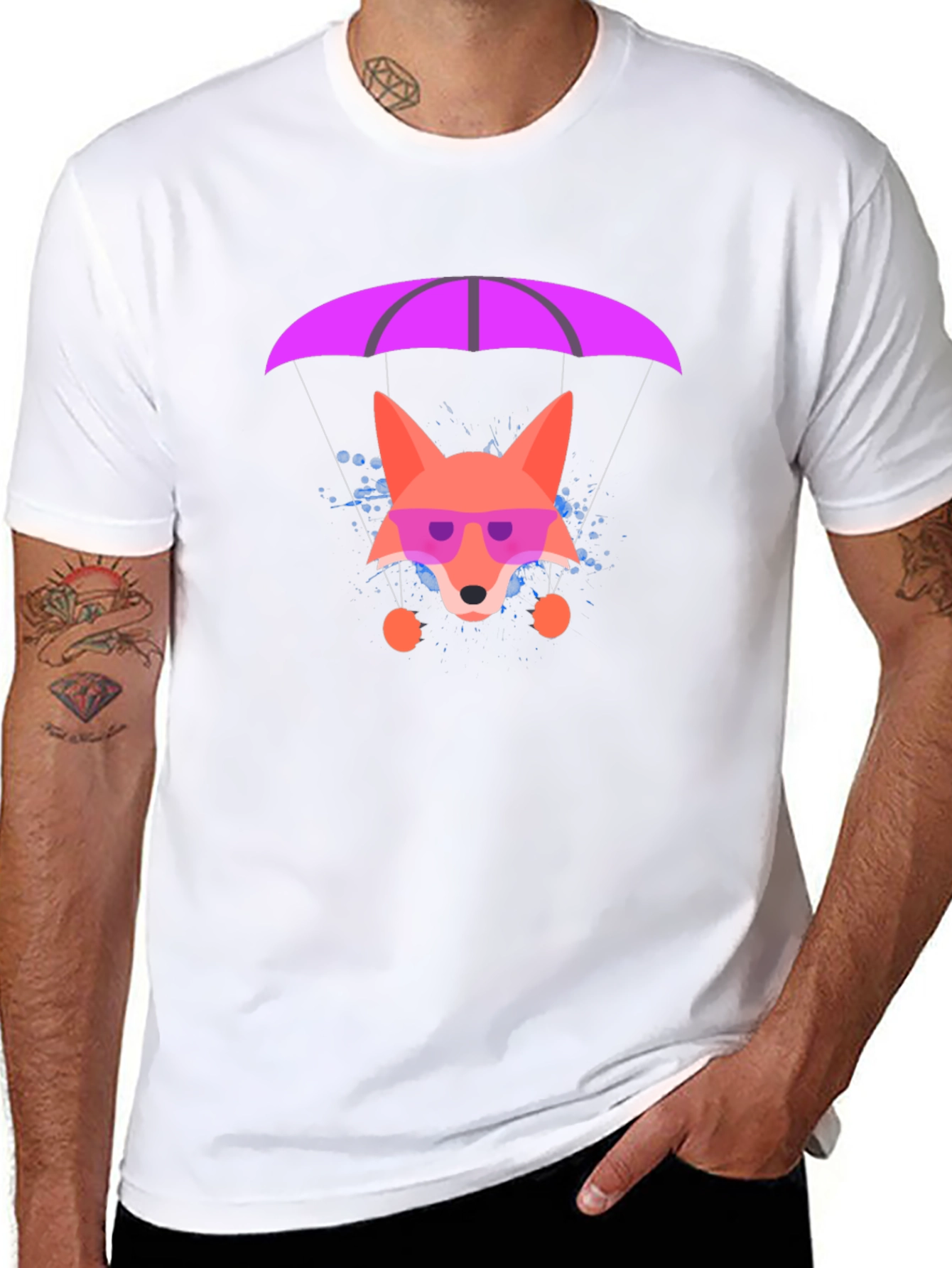 Camiseta Negra con Zorro Paracaidista