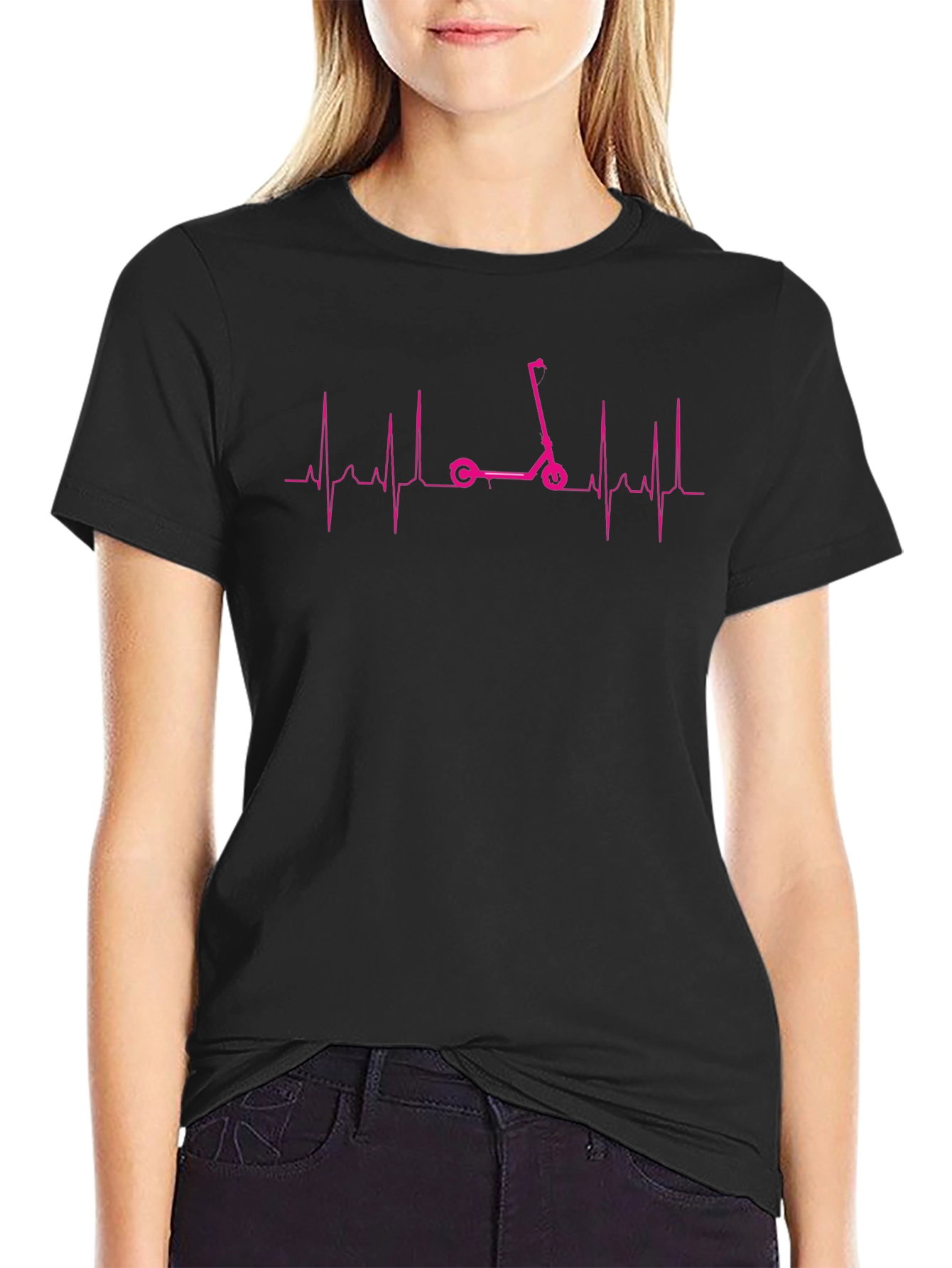 Camiseta Negra con Diseño de Scooter y Latido