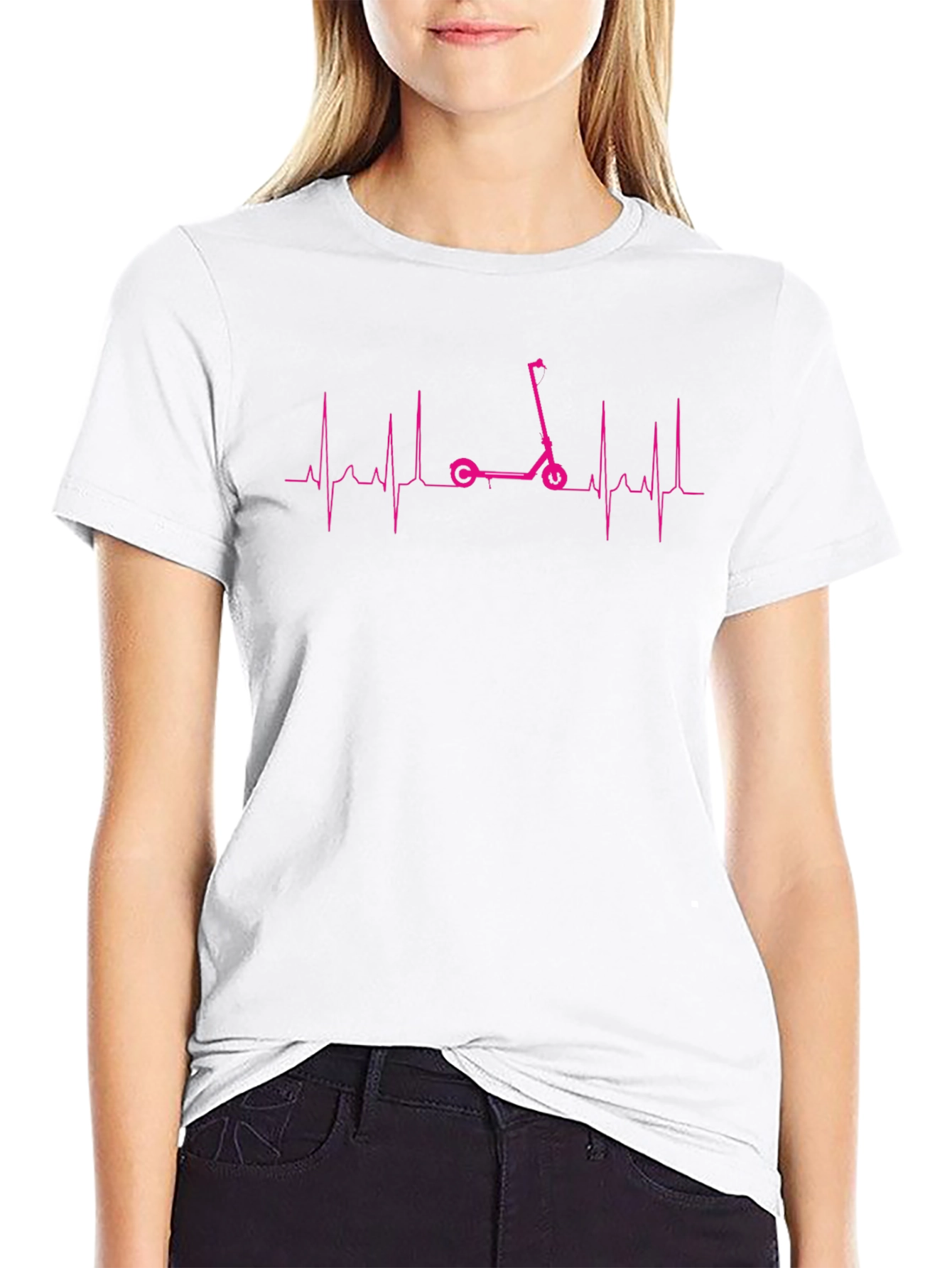 Camiseta Negra con Diseño de Scooter y Latido