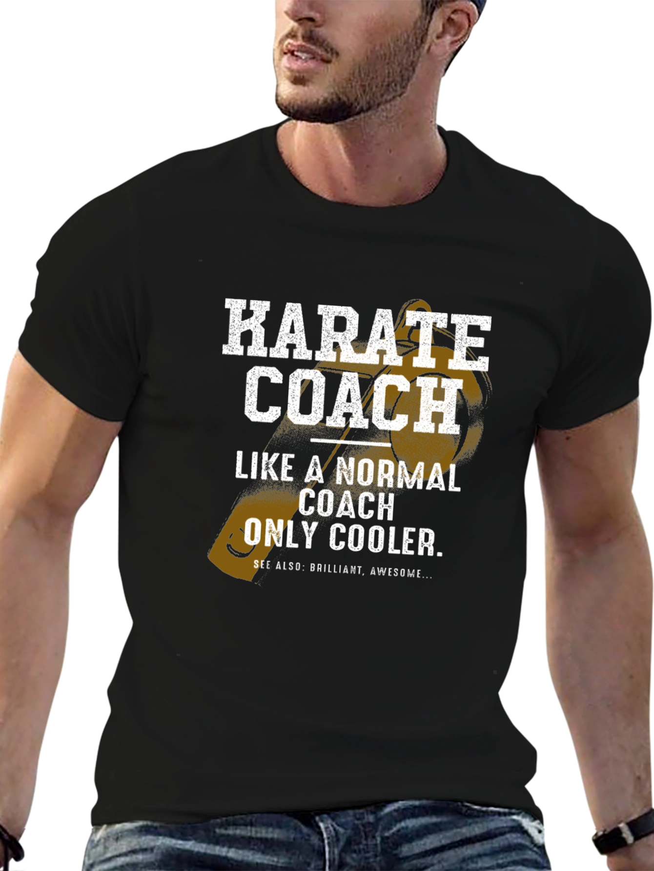Camiseta Negra: Entrenador de Karate - Más Genial