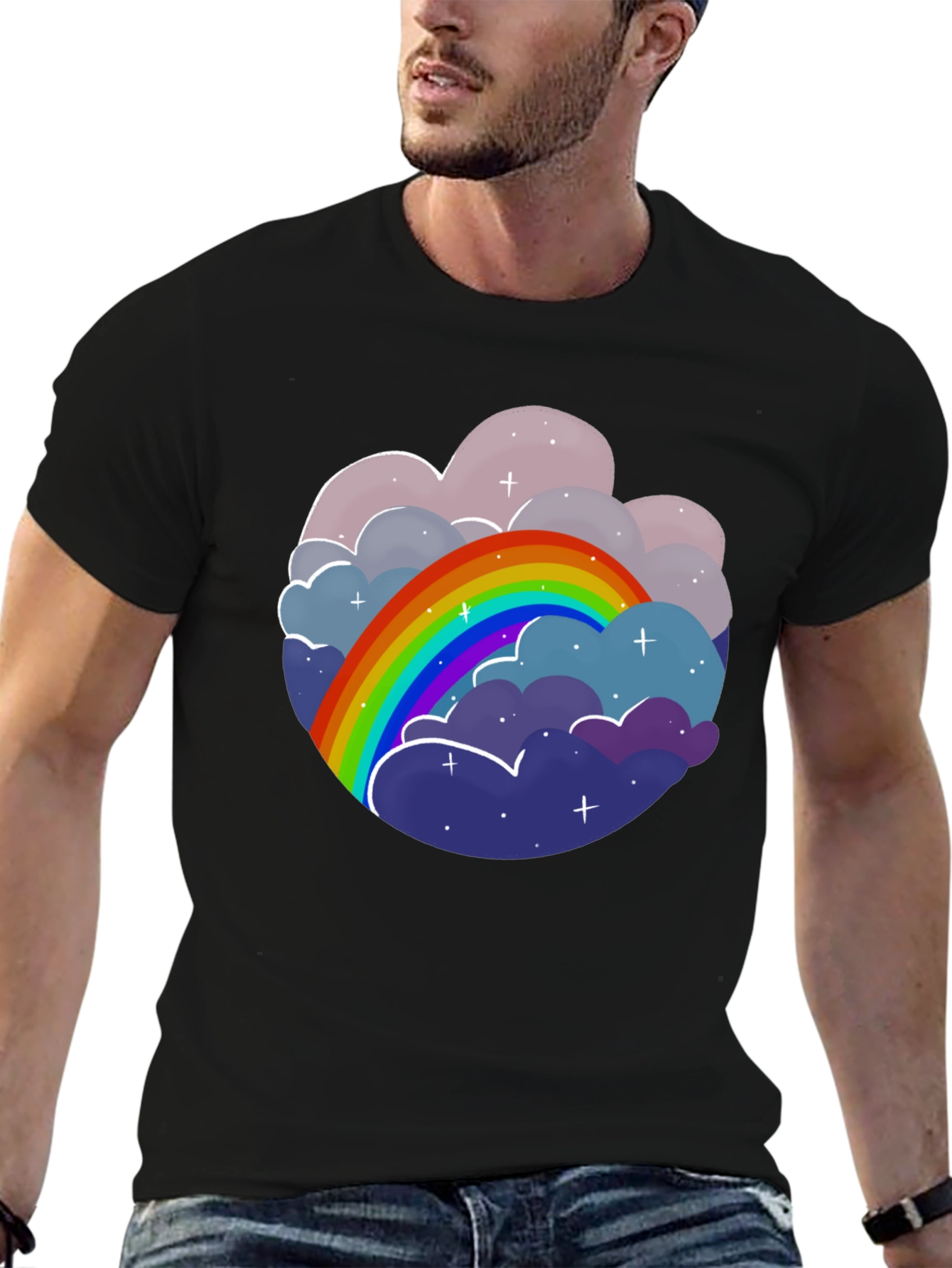 Camiseta Negra con Diseño de Arcoíris y Nubes