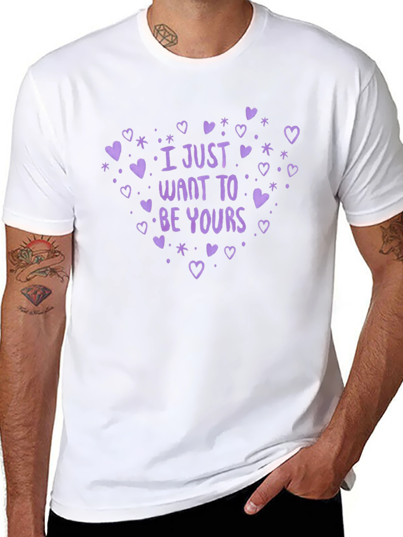 Camiseta Negra con Diseño Romántico Be Yours