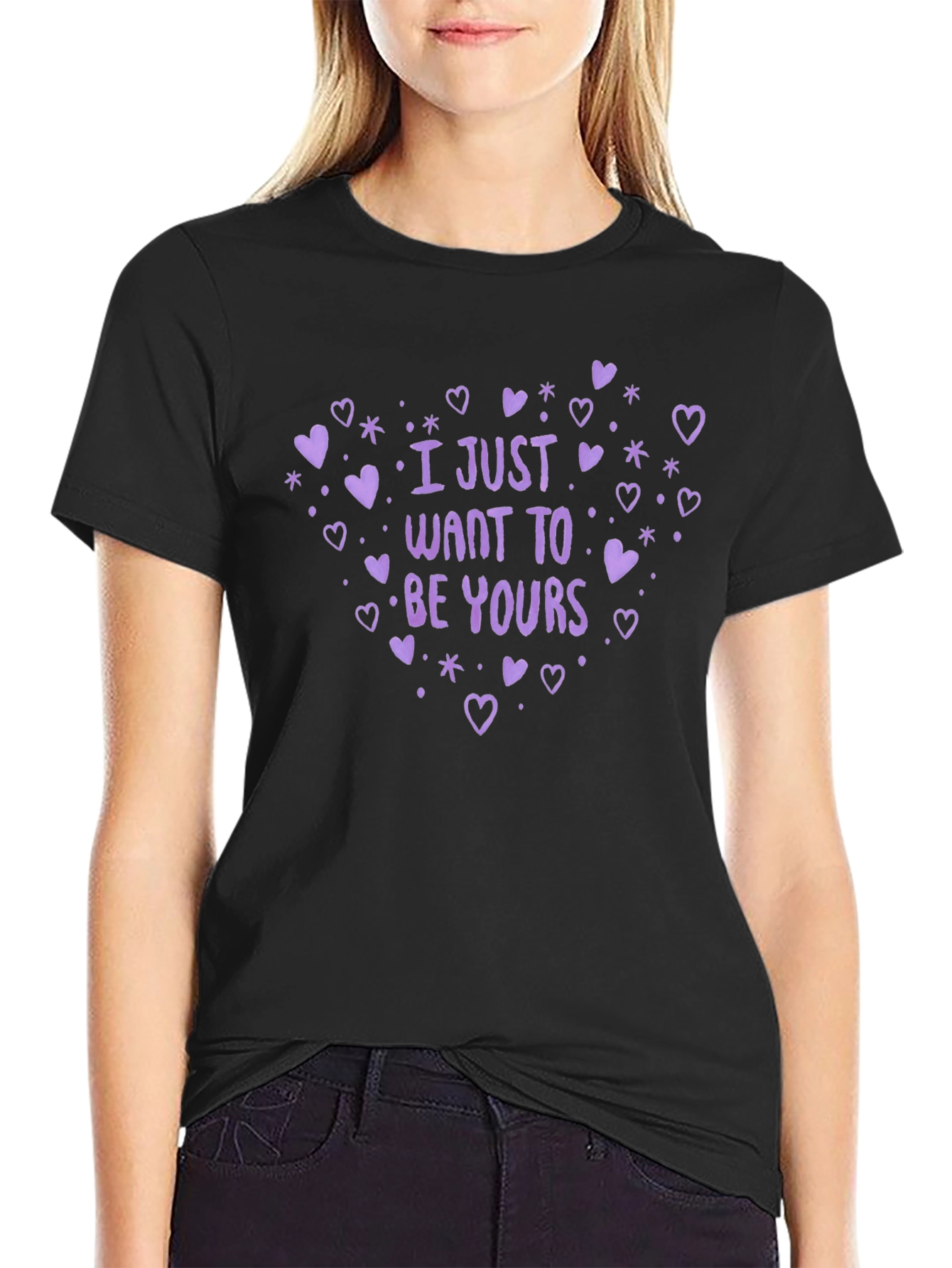 Camiseta Negra con Diseño Romántico Be Yours
