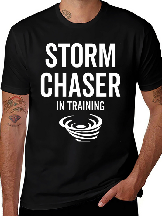 Camiseta Negra Storm Chaser in Training