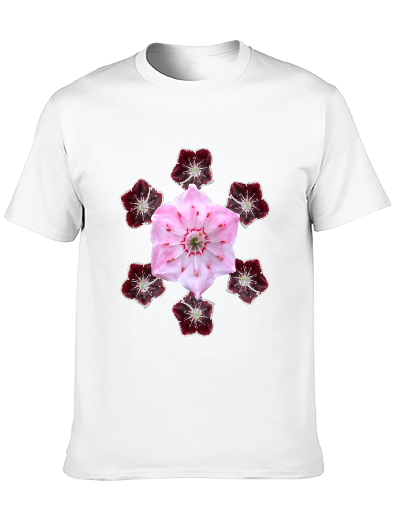 Camiseta Negra con Diseño Floral de Montaña