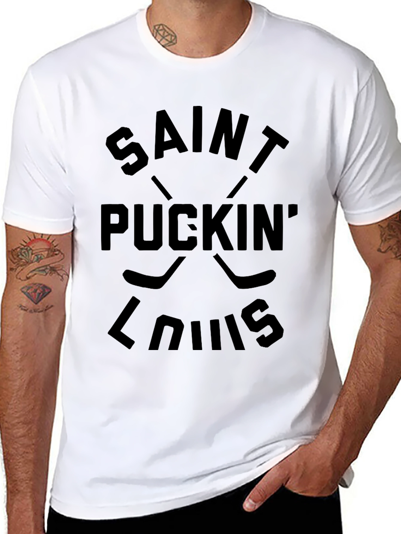 Camiseta Negra Saint Puckin Louis