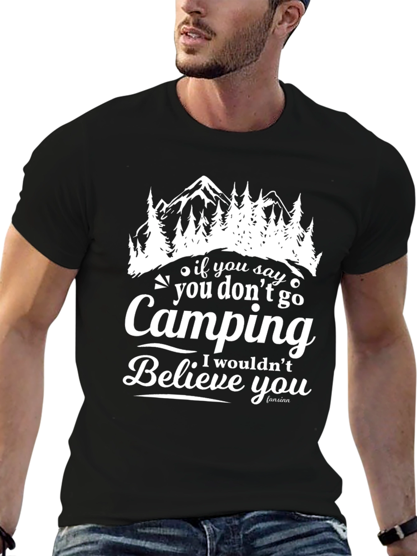 Camiseta Negra con Diseño de Camping para Aventureros