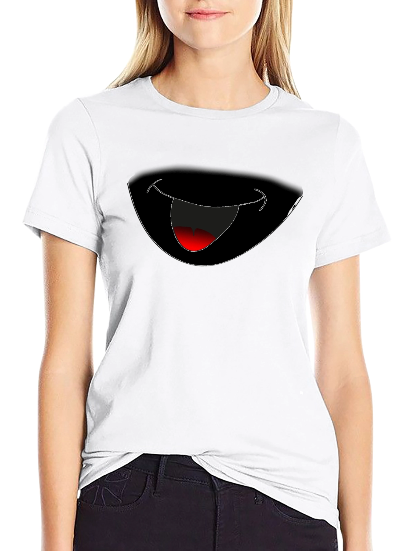 Camiseta Negra con Diseño de Boca Sonriente