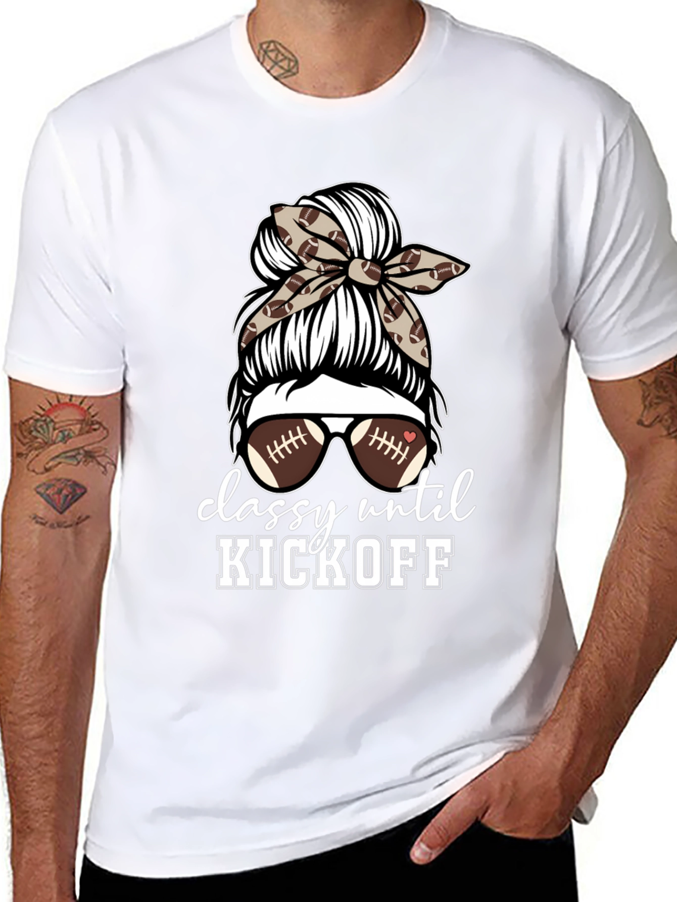 Camiseta Negra Classy Until Kickoff