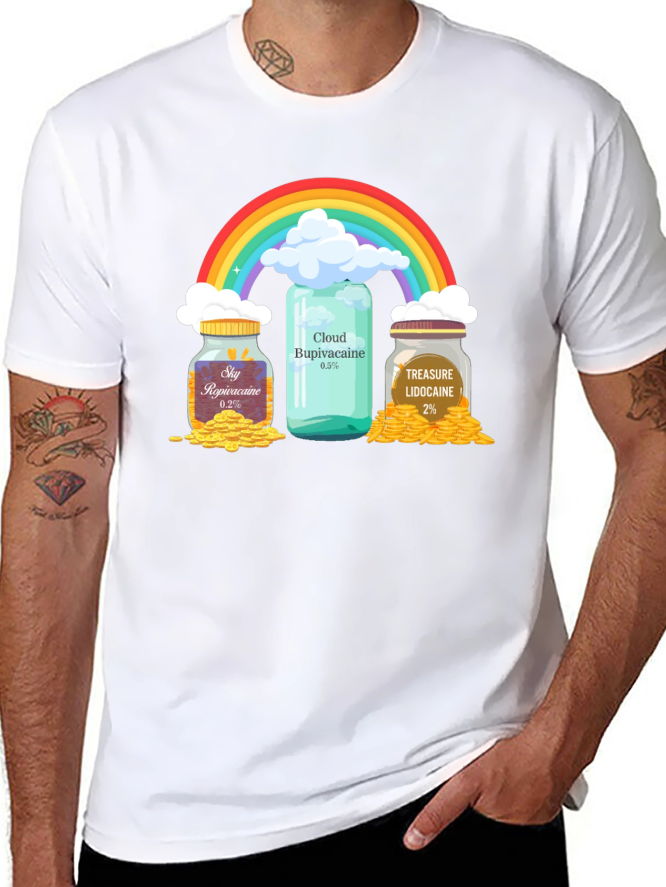 Camiseta Negra con Diseño Divertido de Arcoíris y Medicamentos