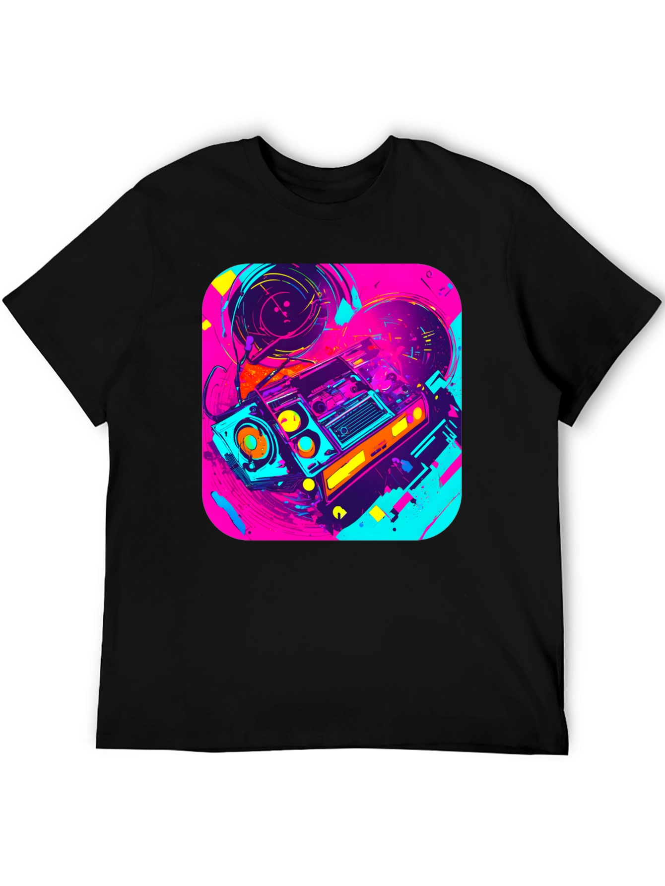 Camiseta Negra con Diseño de Radio Retro Vibrante