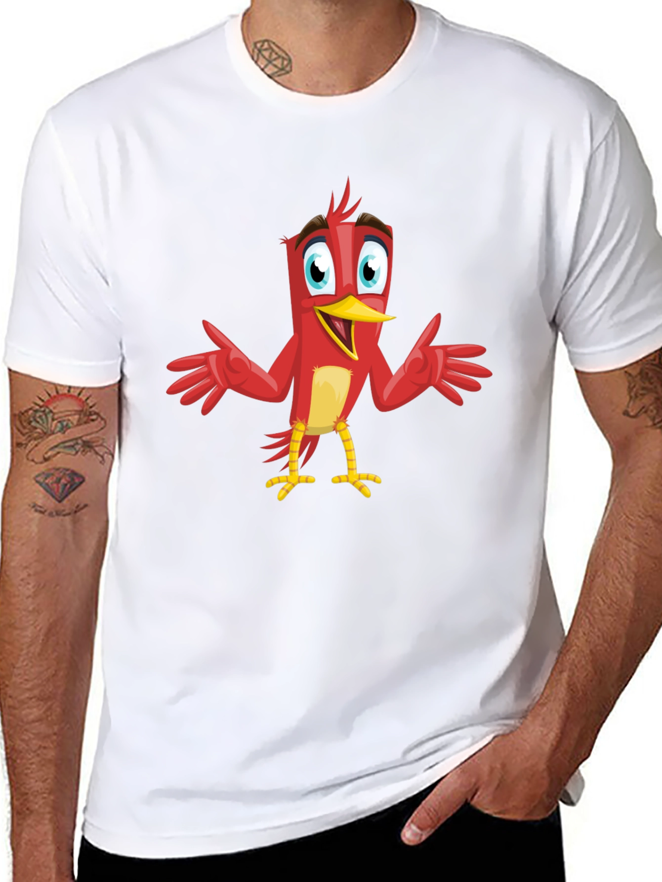 Camiseta Negra con Diseño de Pájaro Rojo Animado