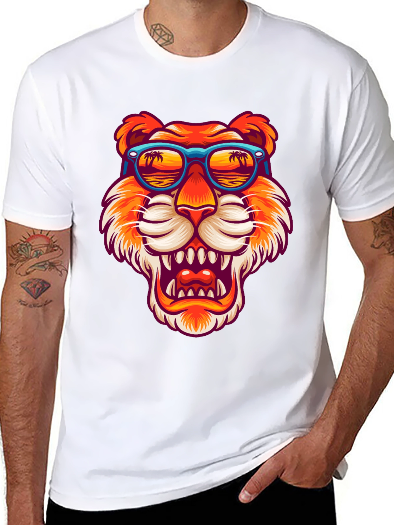 Camiseta Negra Tigre con Gafas de Sol