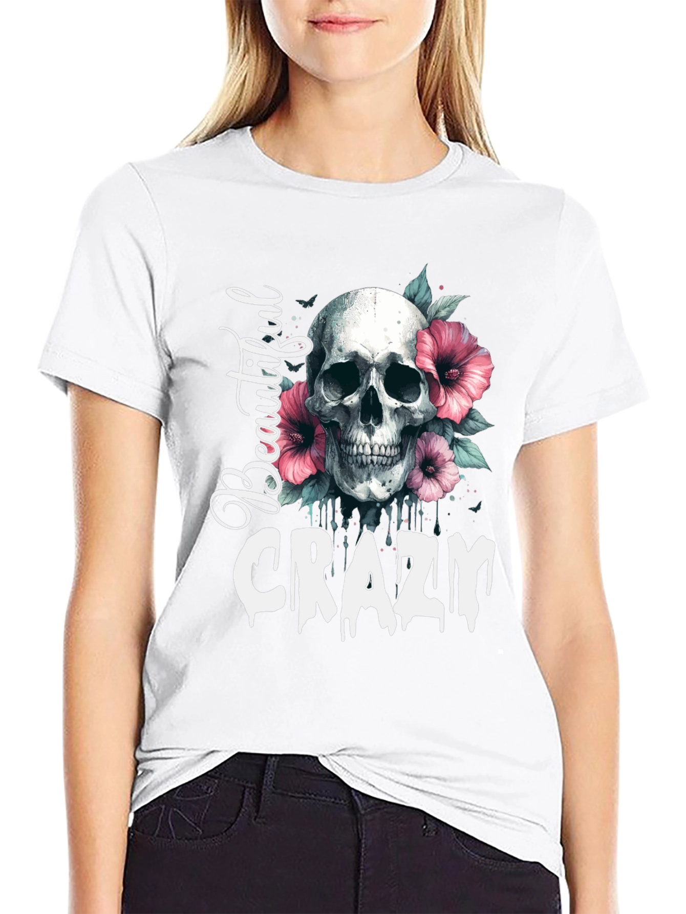 Camiseta Negra: Calavera Flores y Letras Beautiful Crazy