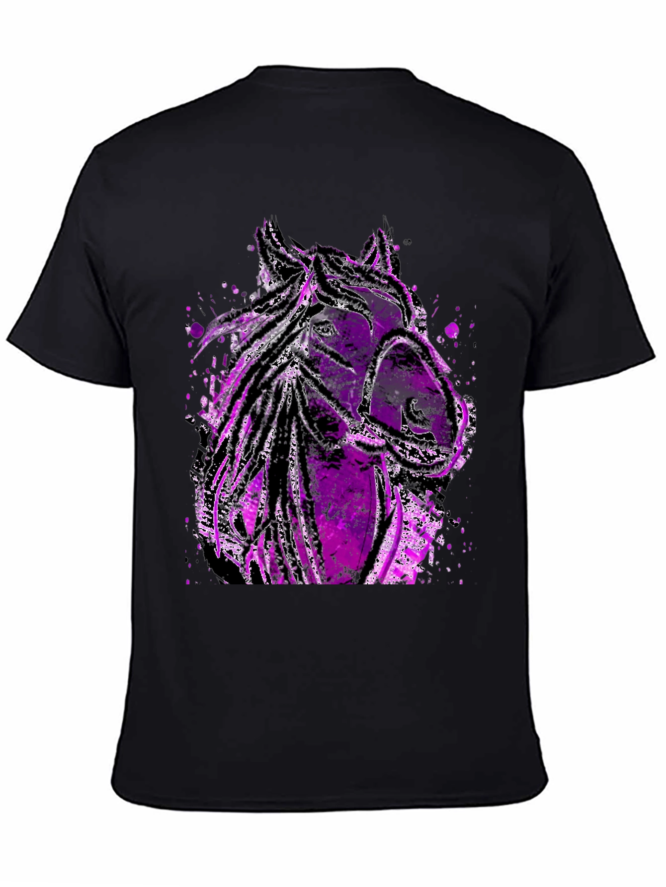 Camiseta Negra con Diseño de Caballo Púrpura