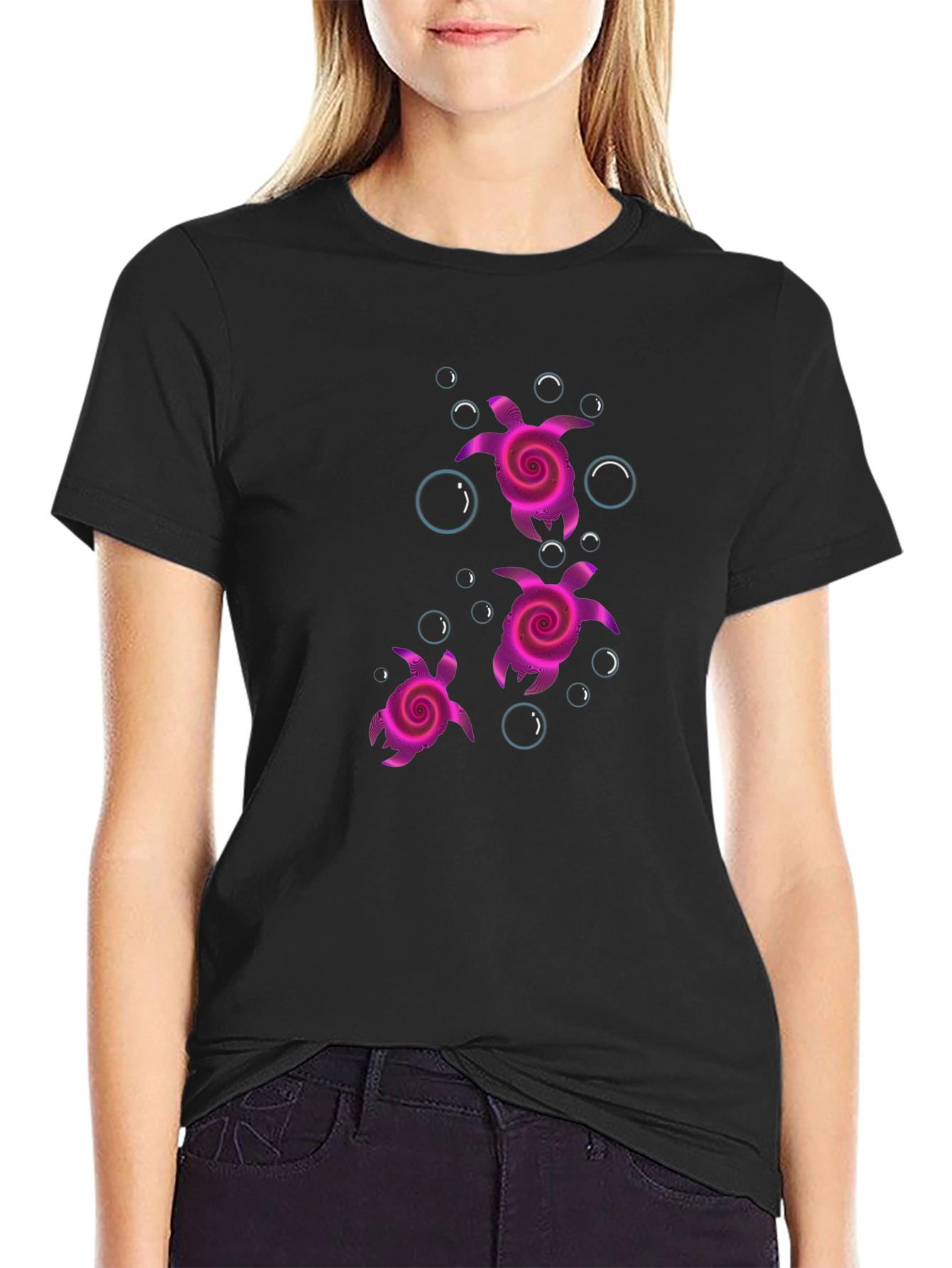 Camiseta Negra con Diseño de Tortugas Rosadas