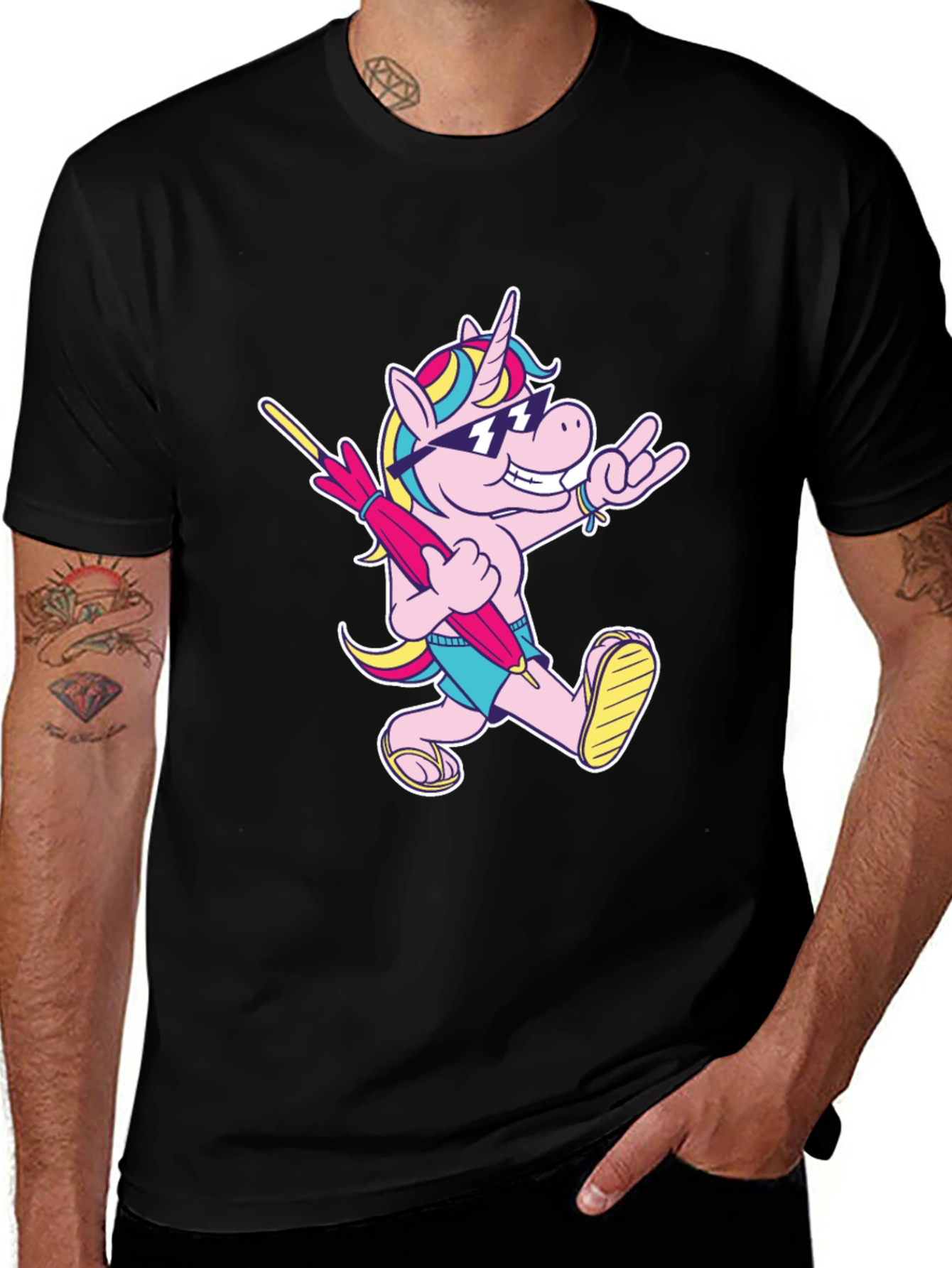 Camiseta Negra con Unicornio Playero Divertido