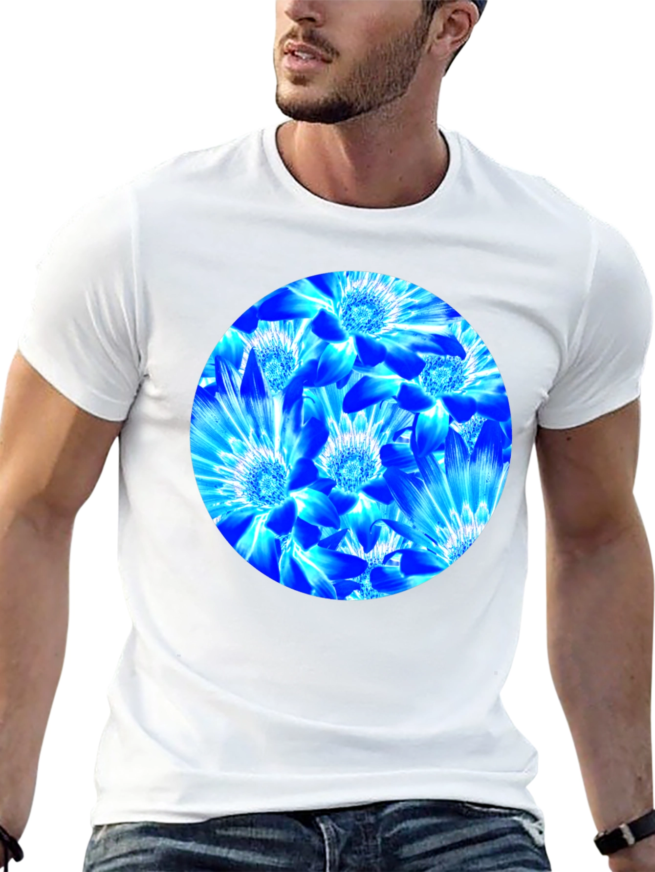 Camiseta Negra con Diseño Floral Azul