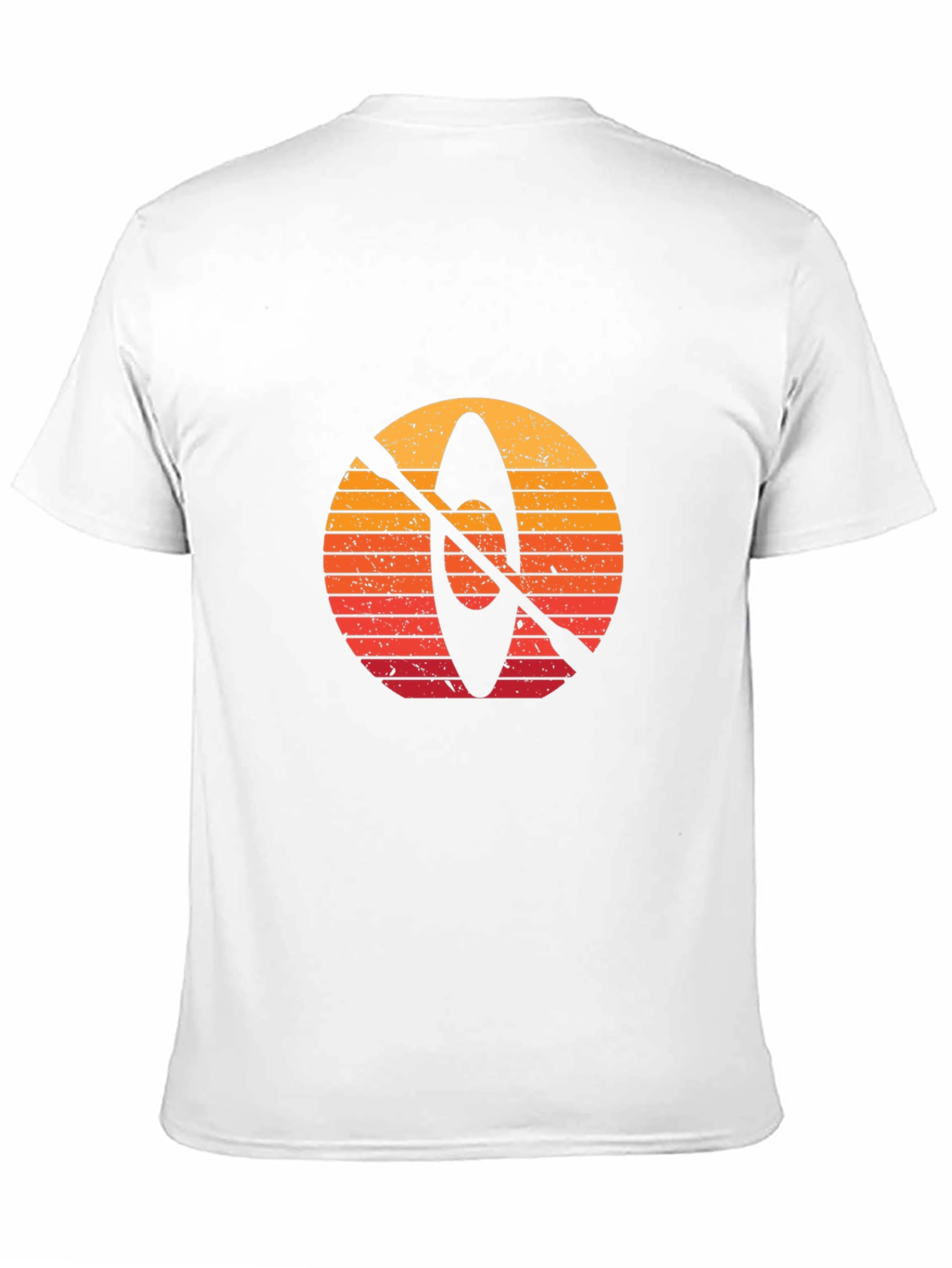 Camiseta Negra con Diseño de Kayak al Atardecer