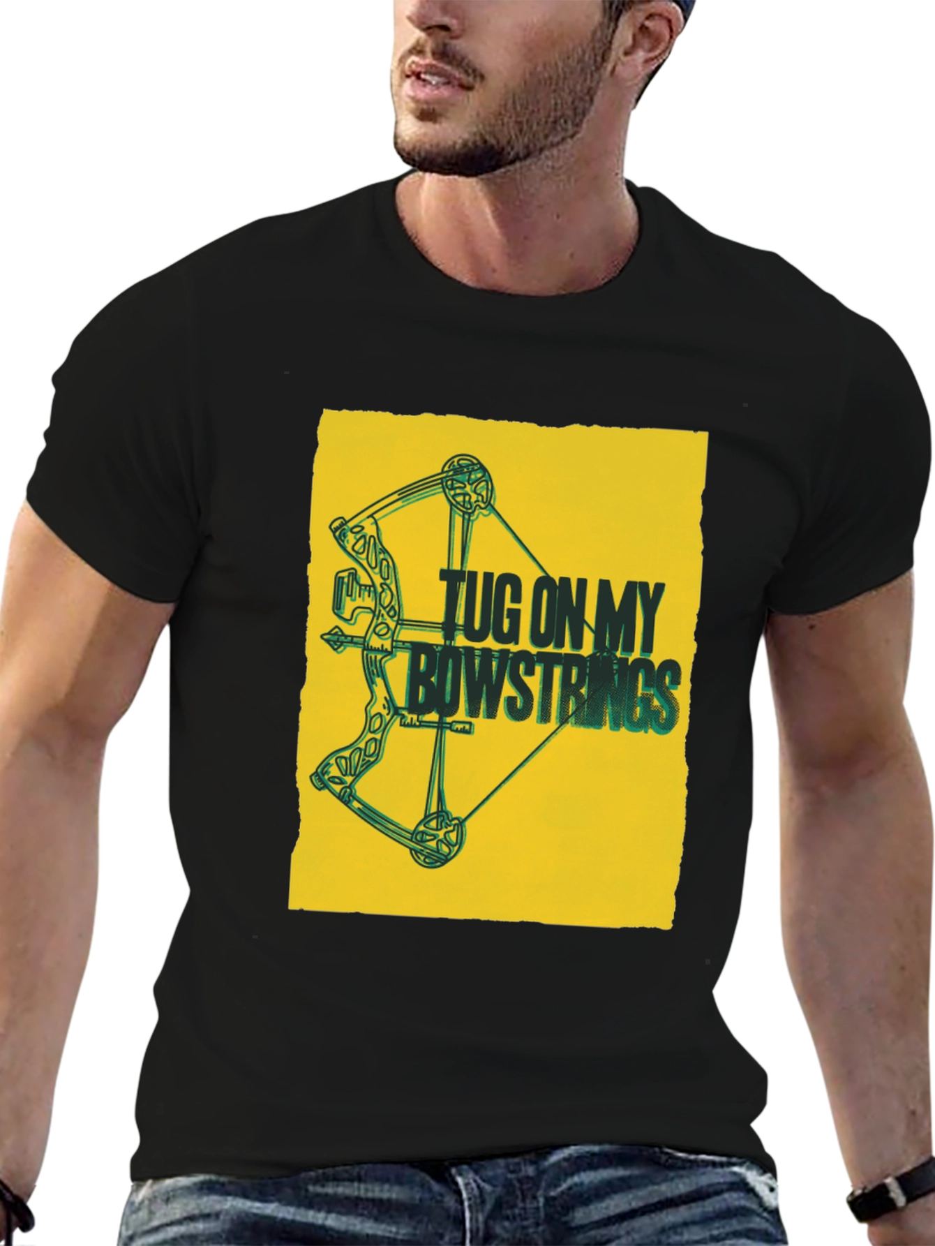 Camiseta Negra con Diseño de Arco y Flecha