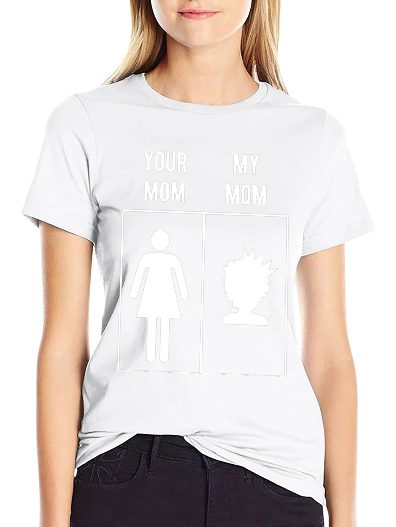 Camiseta Negra Humorística Mi Mamá vs Tu Mamá