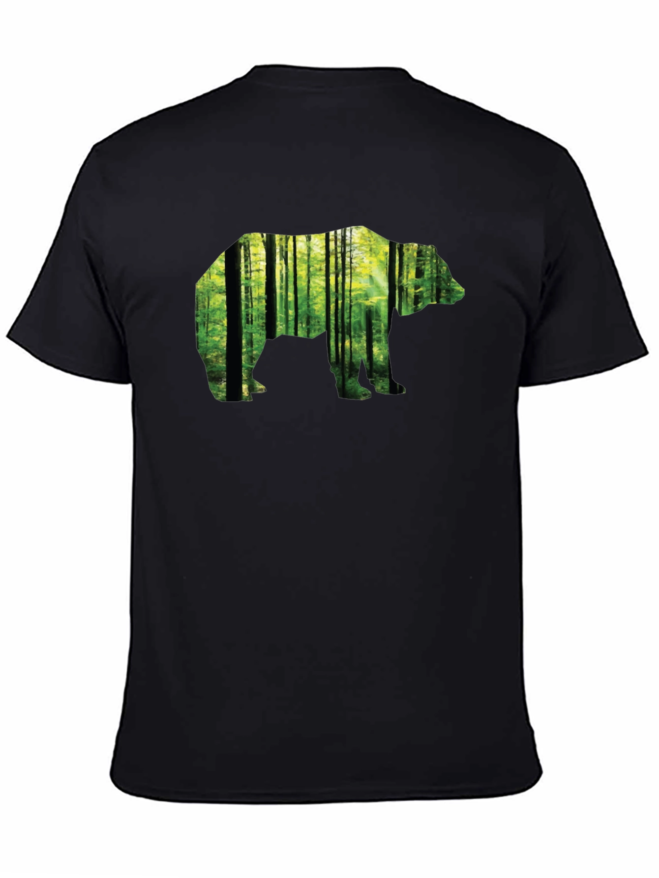 Camiseta Negra con Diseño de Oso y Bosque
