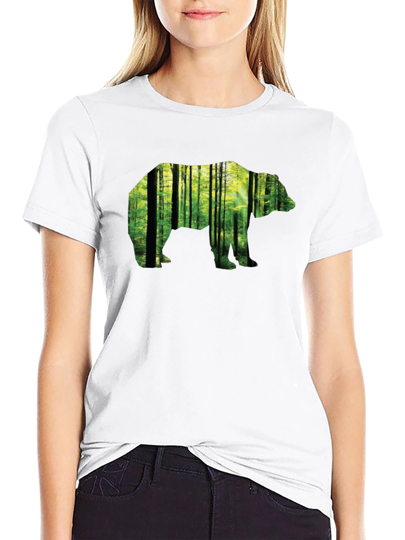 Camiseta Negra con Diseño de Oso y Bosque