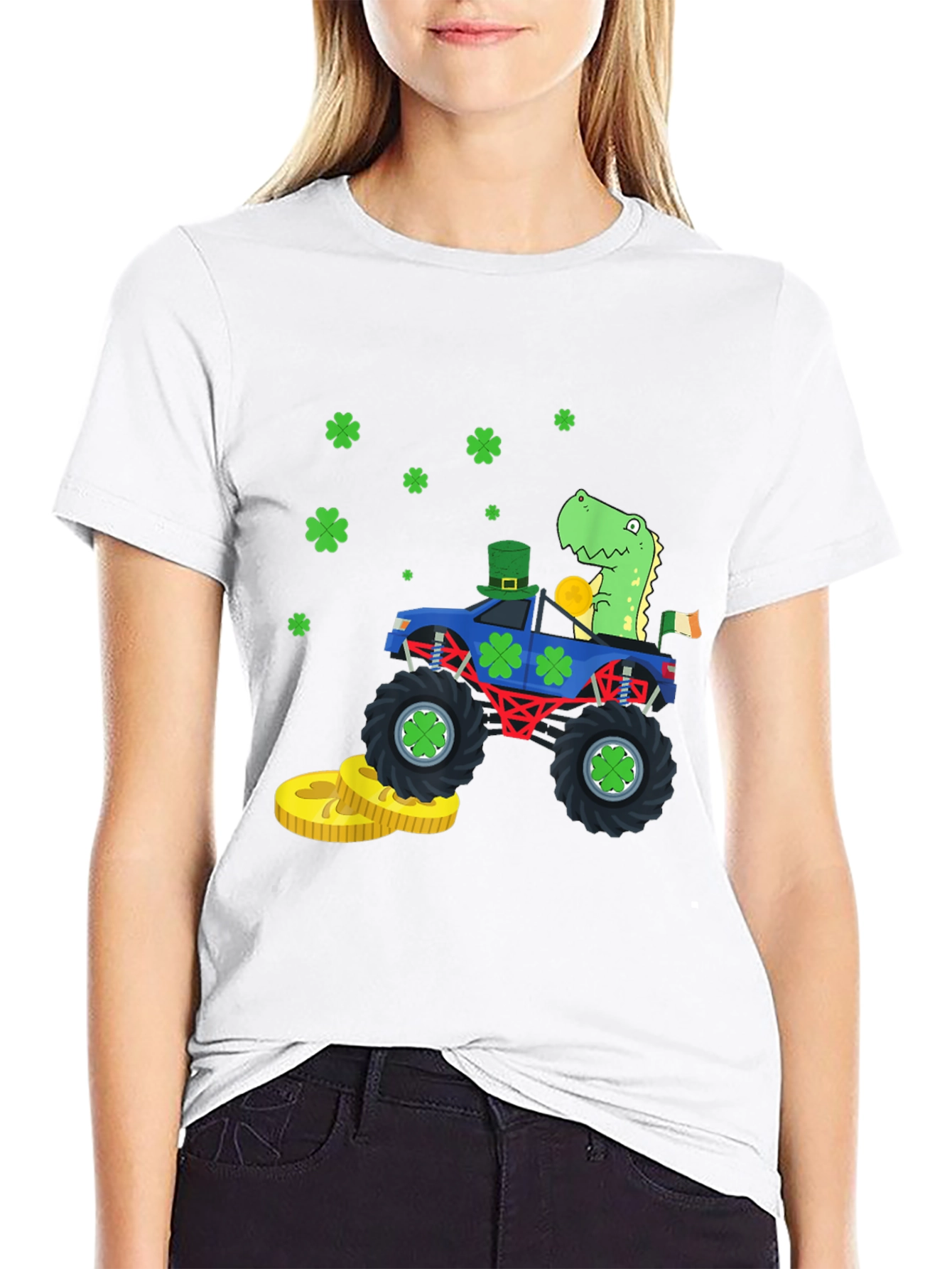 Camiseta Negra con Diseño de Dinosaurio y Tréboles