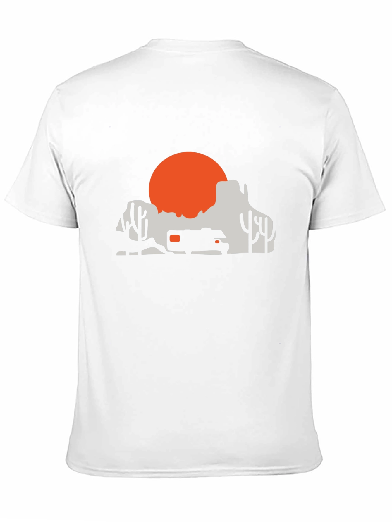 Camiseta Negra Diseño Desierto y Atardecer