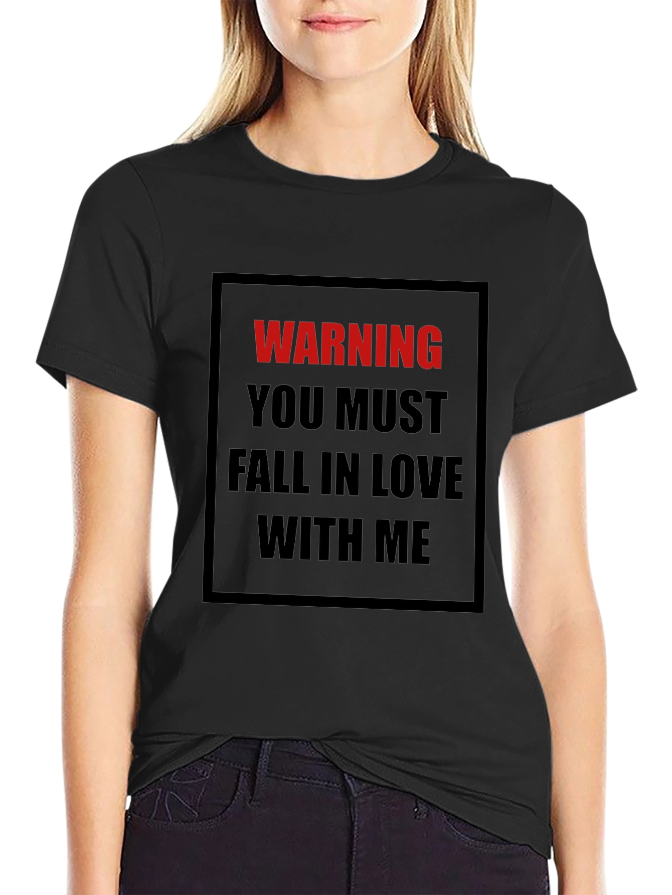 Camiseta Negra con Mensaje Advertencia Enamórate de Mí