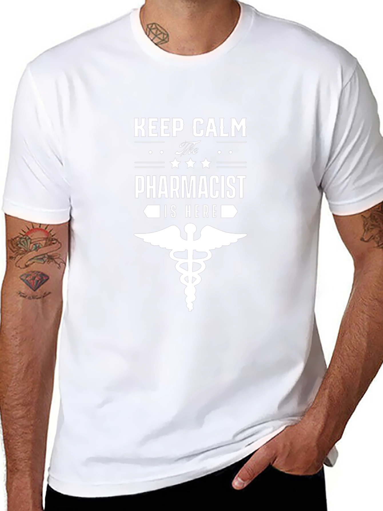 Camiseta Negra: Keep Calm el Farmacéutico está Aquí