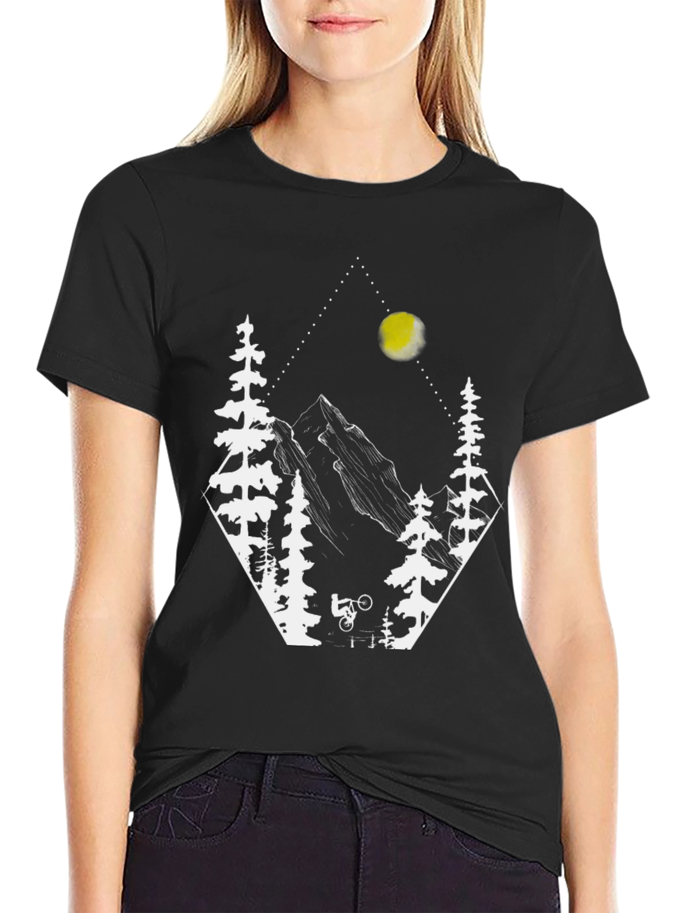 Camiseta Negra Diseño Montaña y Bici