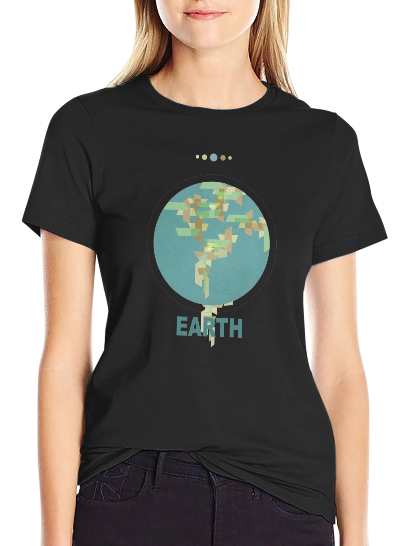 Camiseta Negra Earth Diseño Geométrico