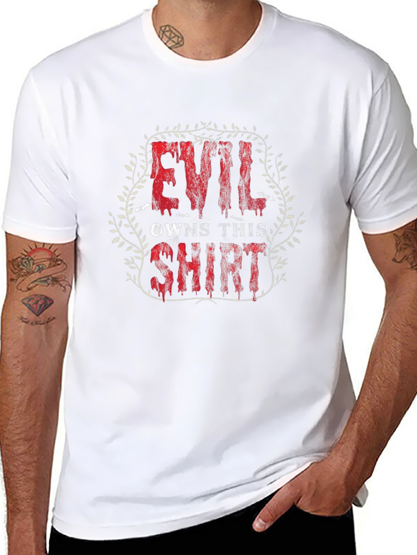 Camiseta Negra Evil Owns This Shirt
