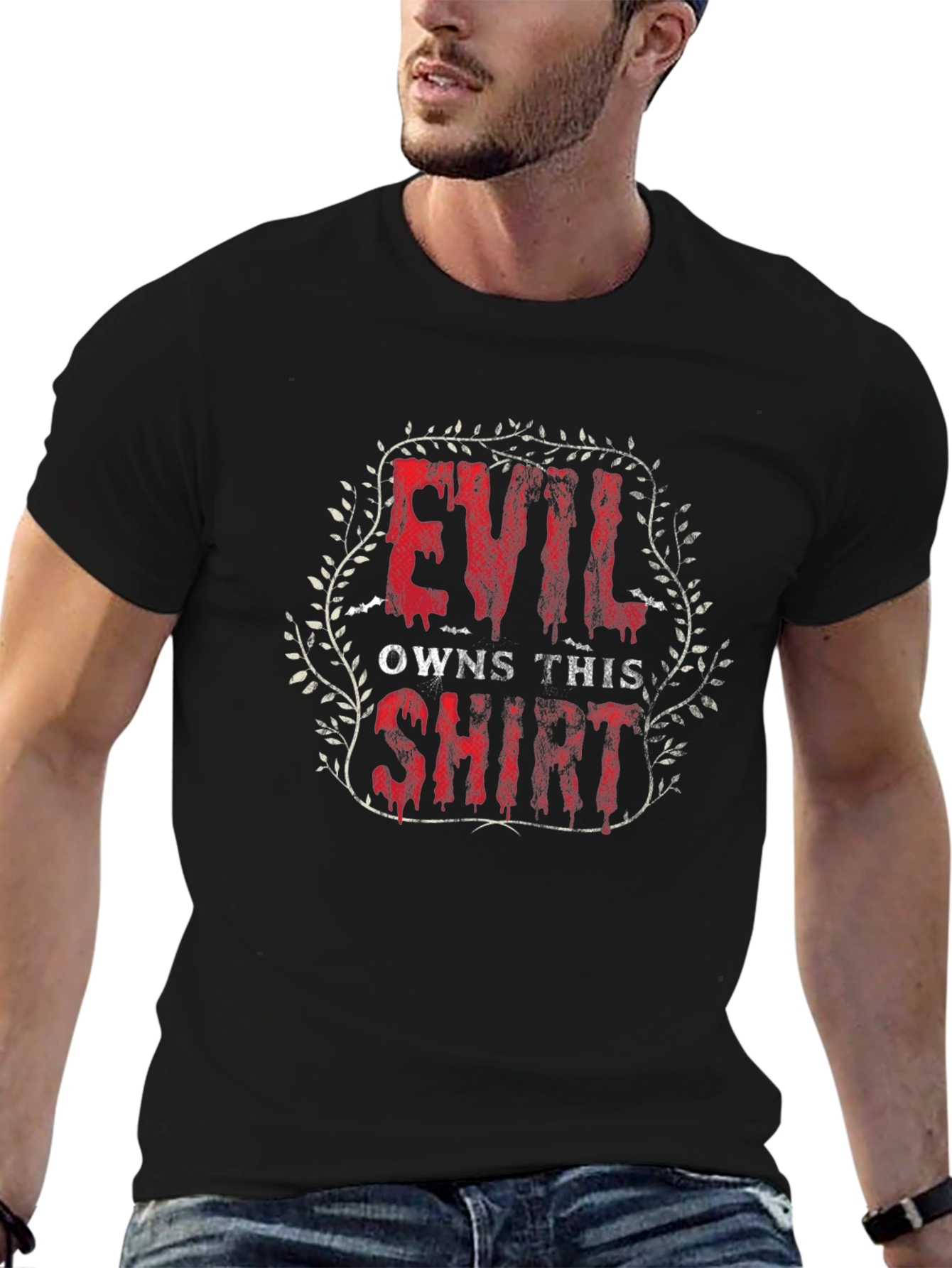 Camiseta Negra Evil Owns This Shirt