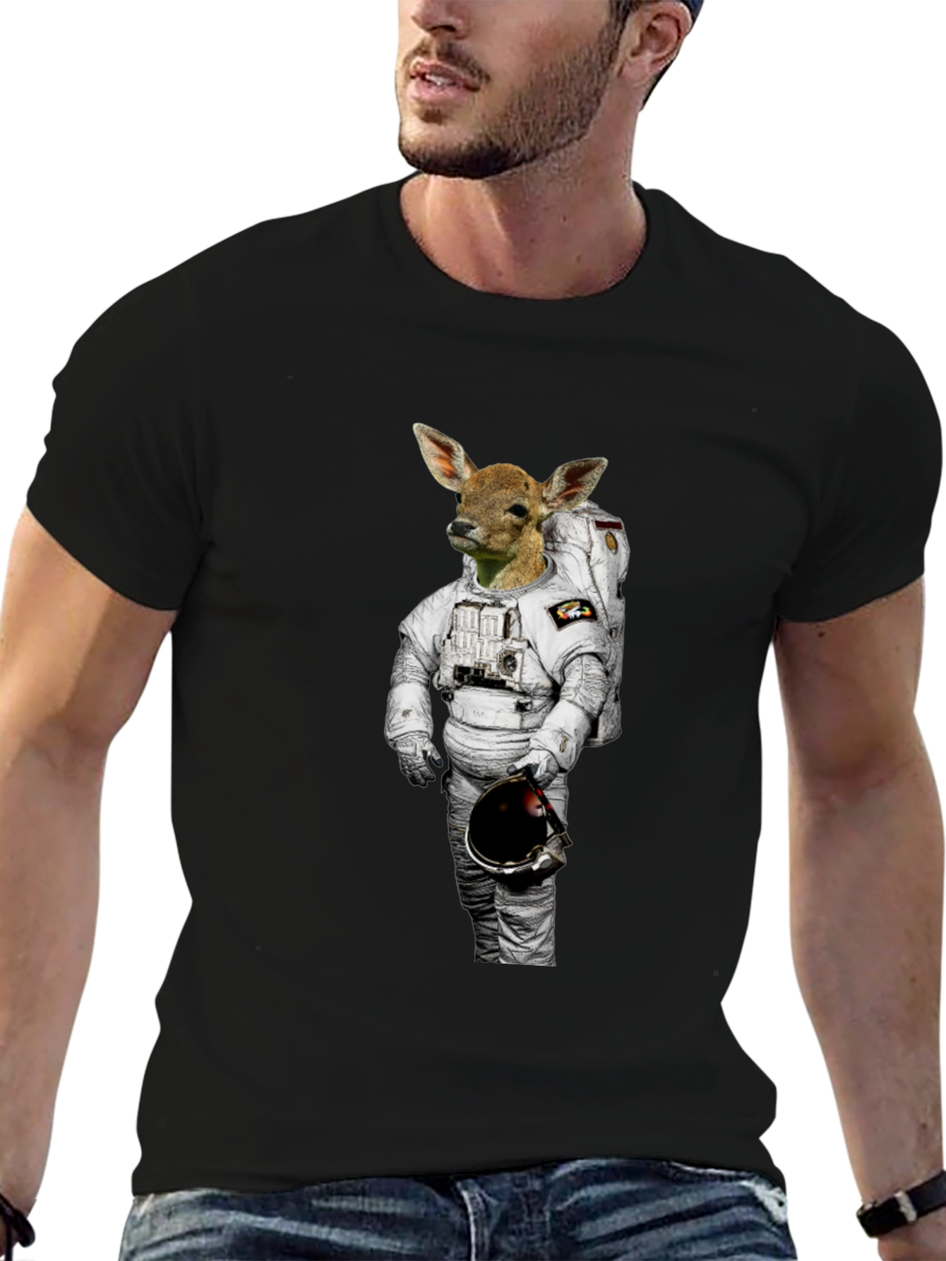 Camiseta Negra con Diseño Astronauta Ciervo
