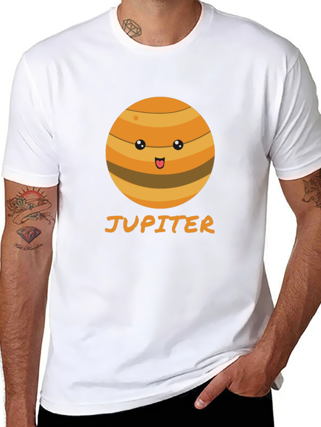 Camiseta Negra con Diseño de Júpiter Kawaii