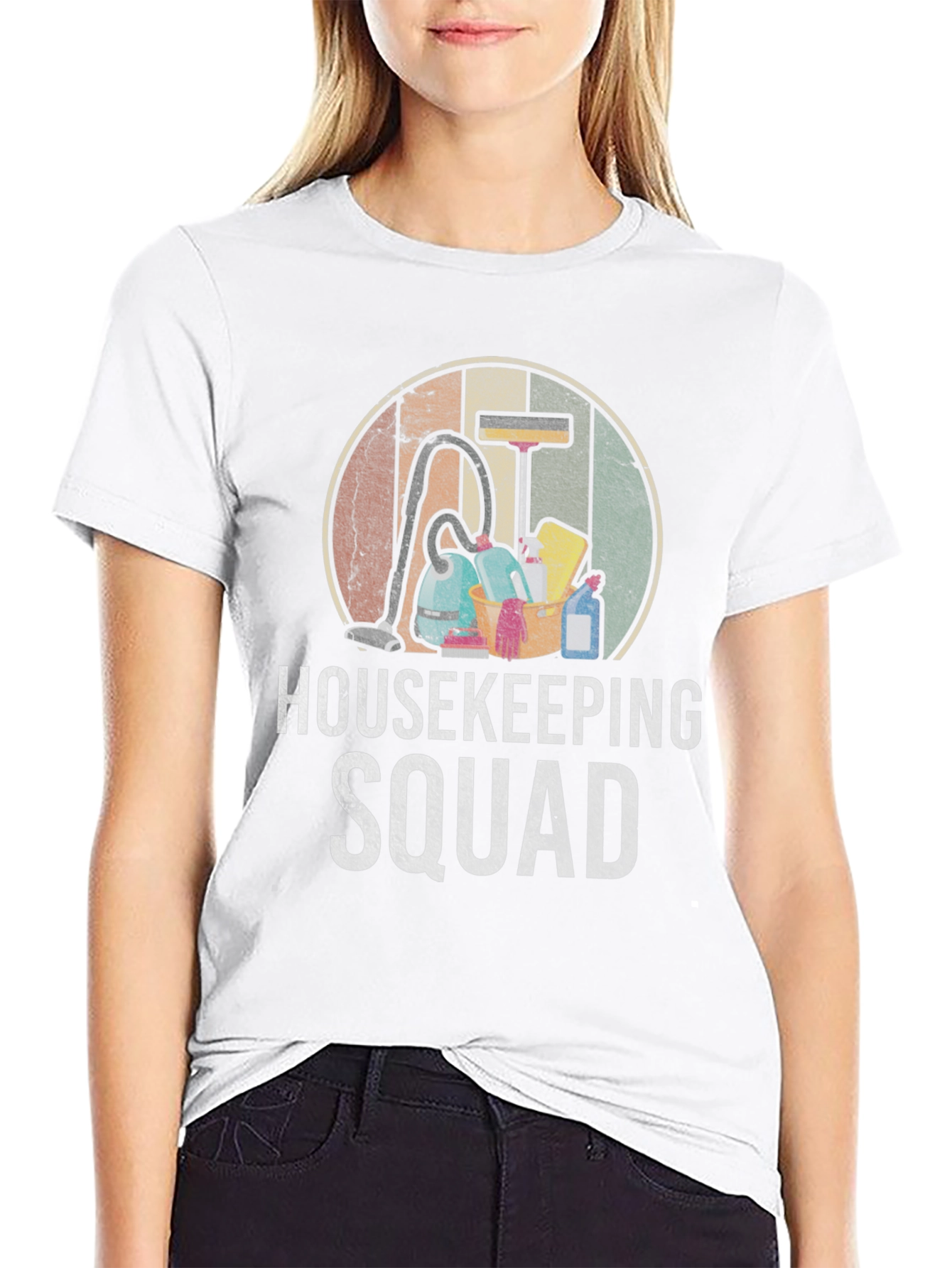 Camiseta Housekeeping Squad - Limpieza con Estilo
