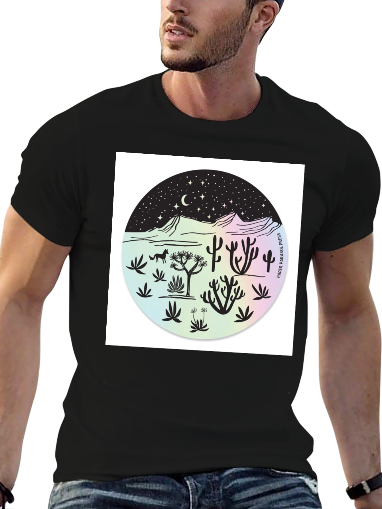 Camiseta Negra Diseño Desierto Nocturno