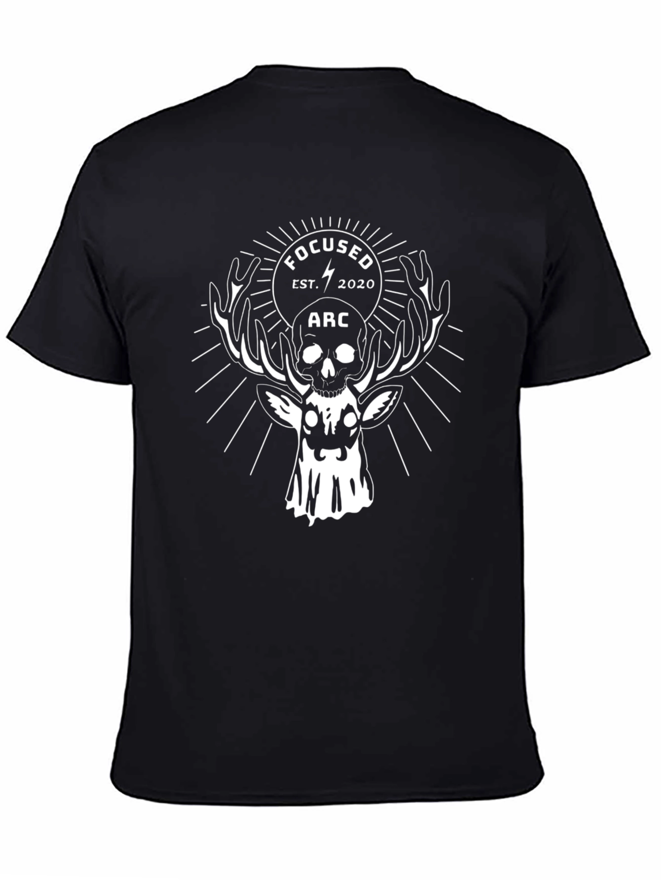 Camiseta Negra con Diseño de Cráneo y Ciervo