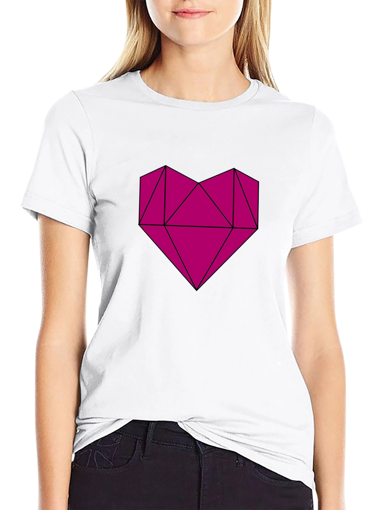 Camiseta Negra con Corazón Geométrico Magenta