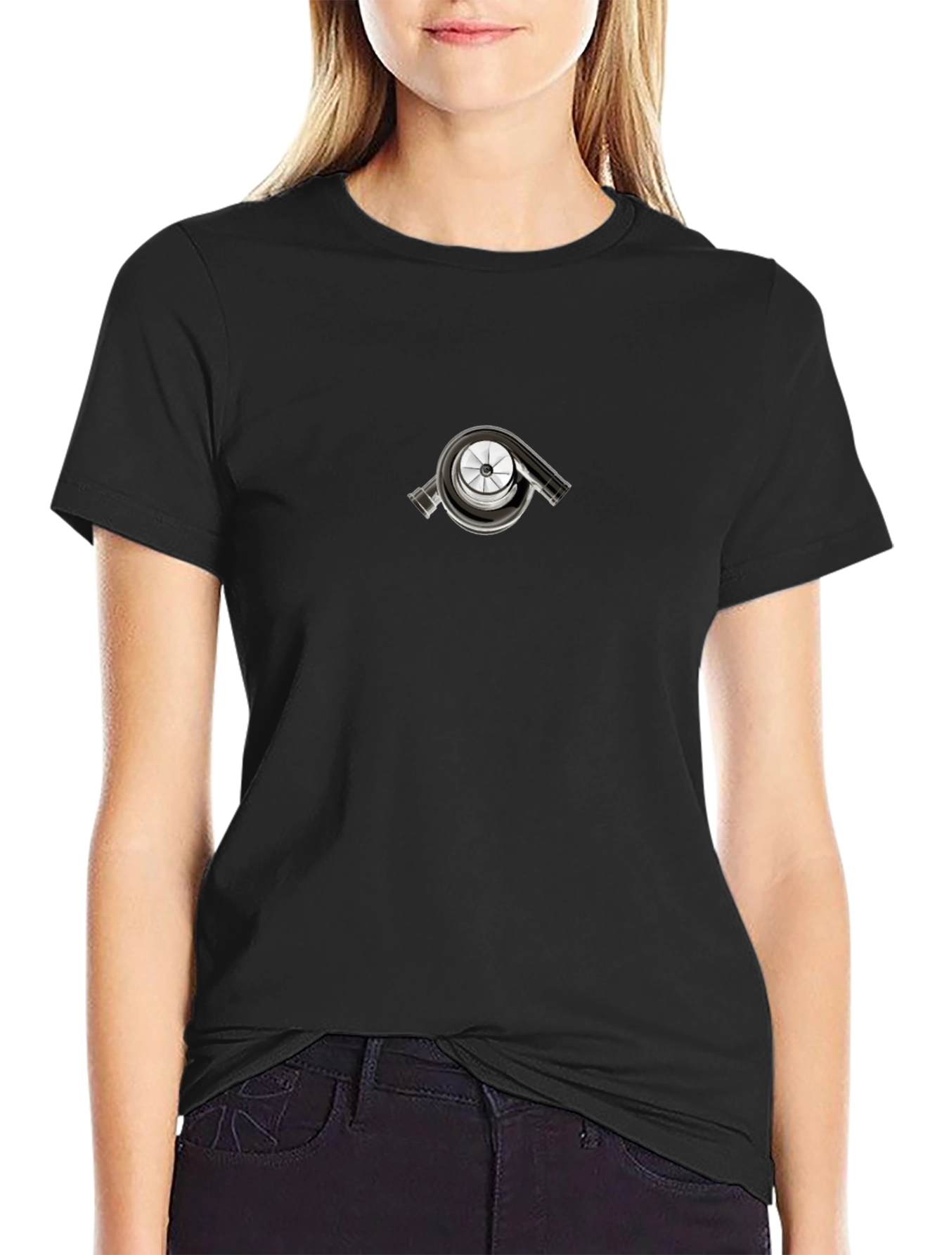 Camiseta Negra con Diseño de Turbo Elegante