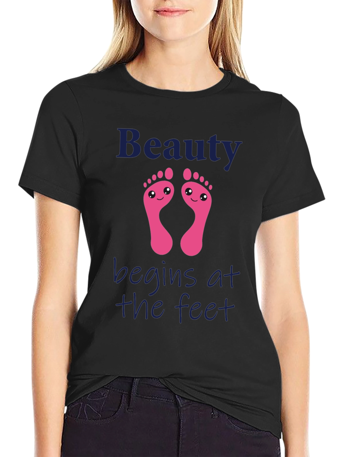 Camiseta Negra Estampada Beauty Begins at the Feet